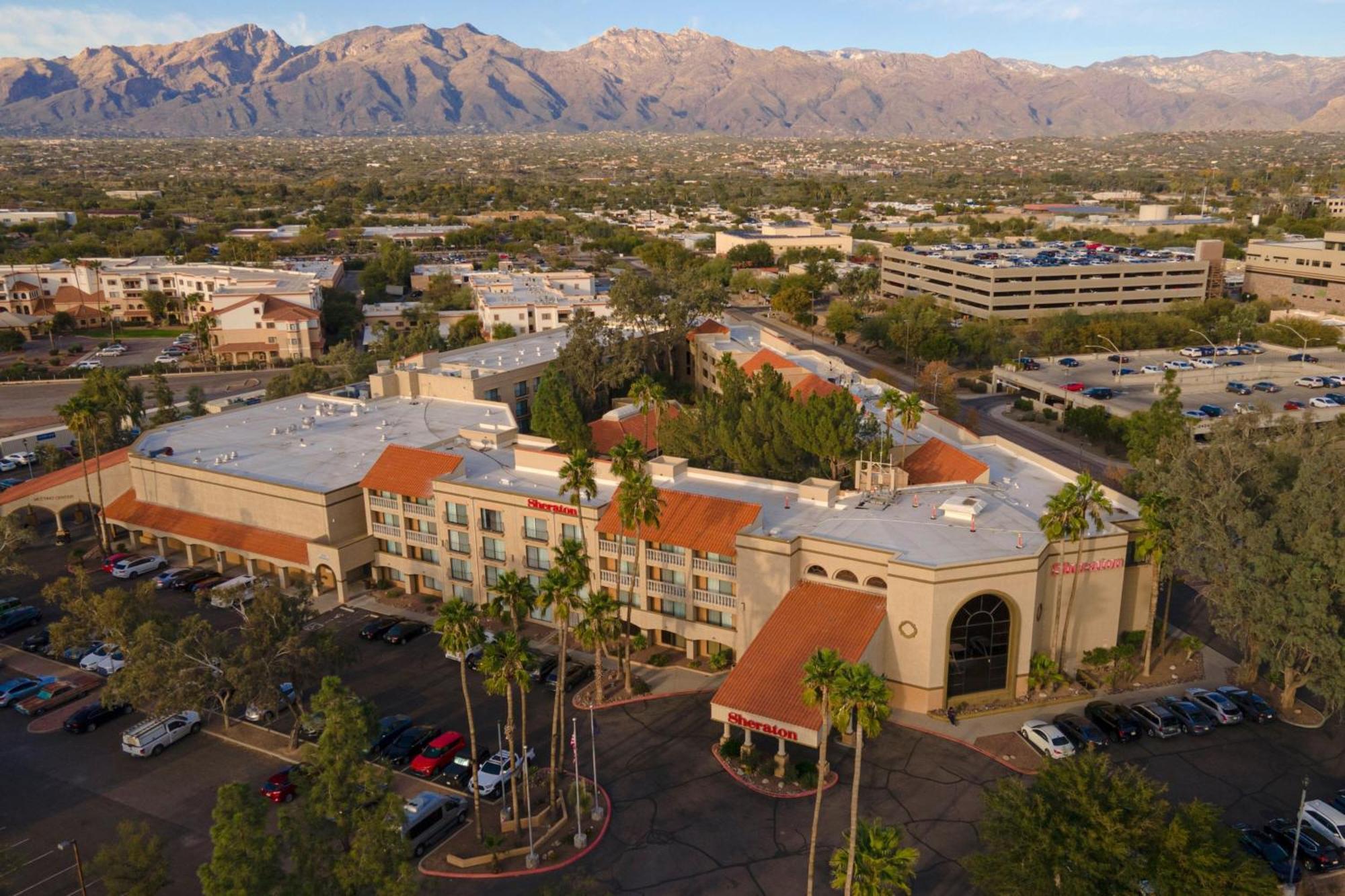 Sheraton Tucson Hotel & Suites Exterior foto