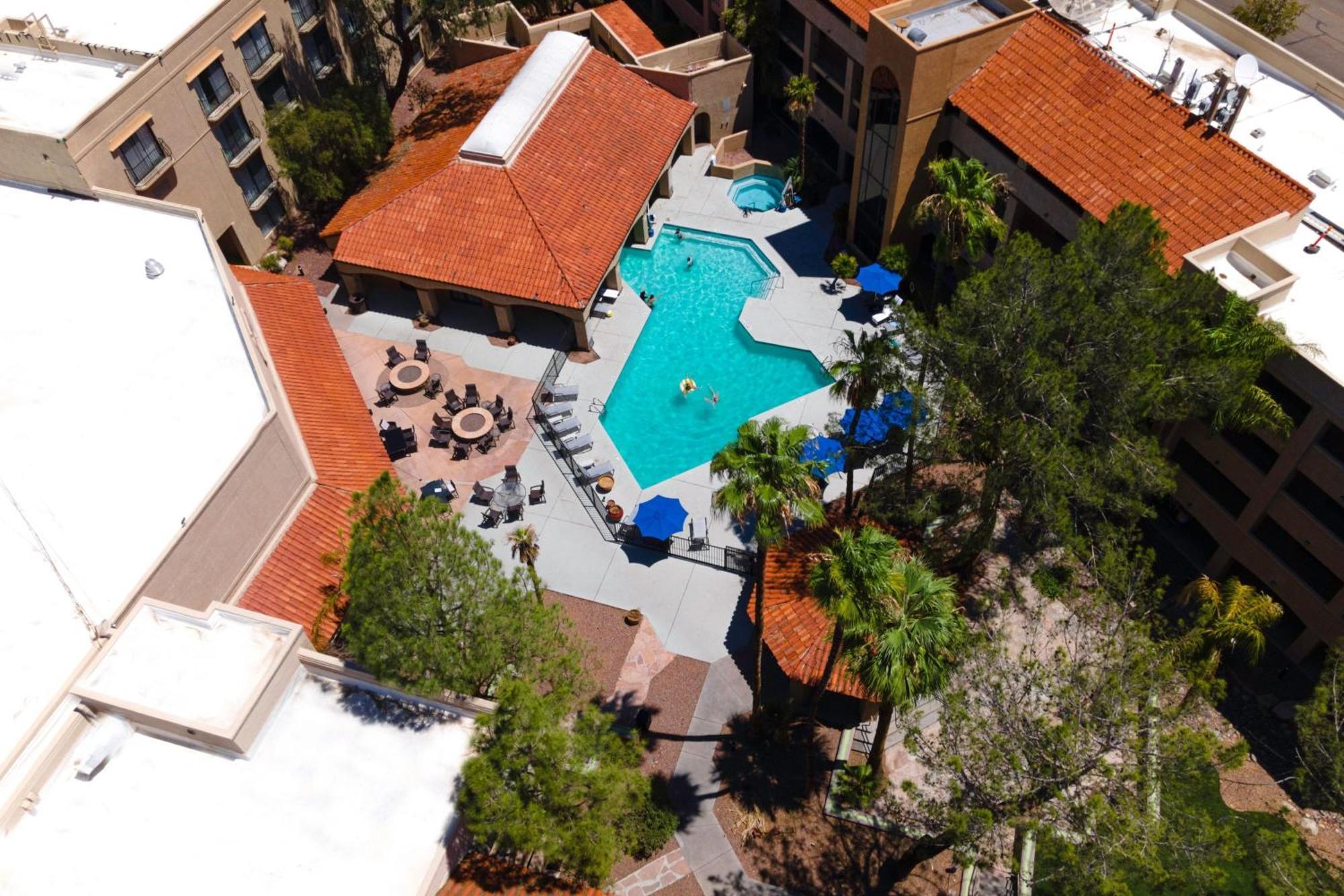 Sheraton Tucson Hotel & Suites Exterior foto