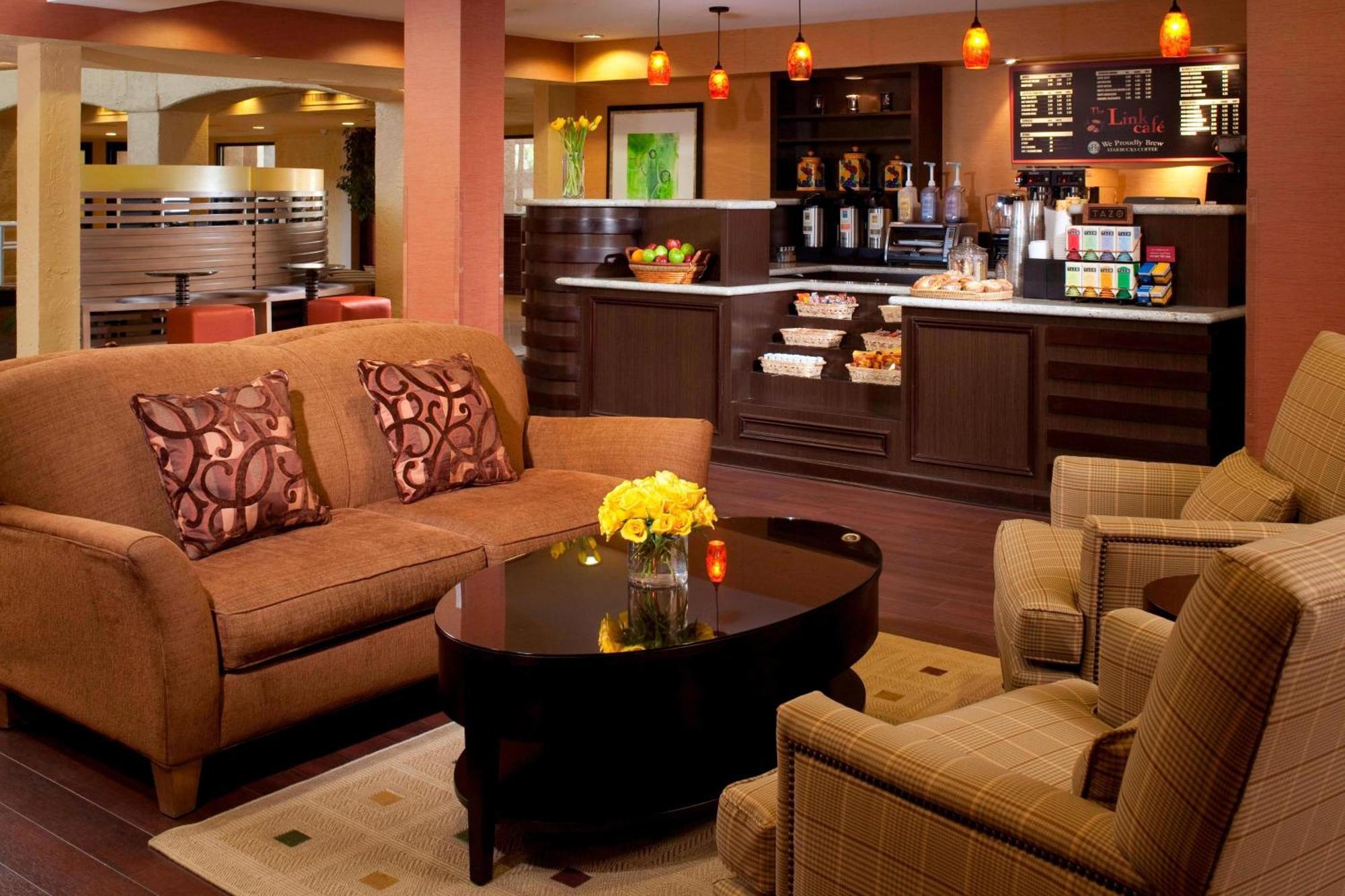 Sheraton Tucson Hotel & Suites Exterior foto