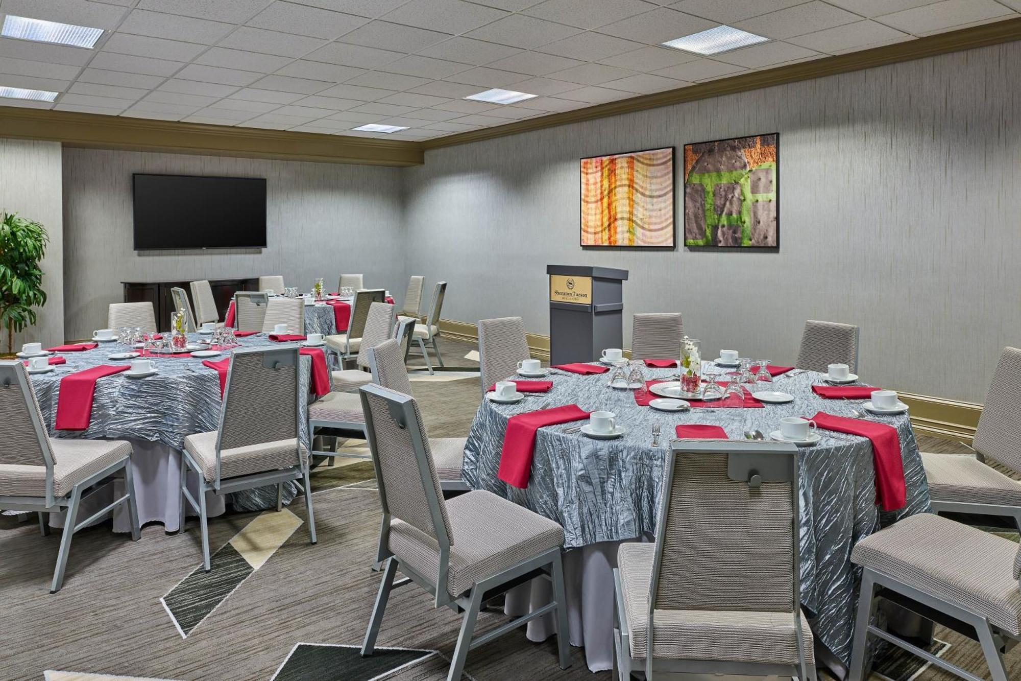 Sheraton Tucson Hotel & Suites Exterior foto